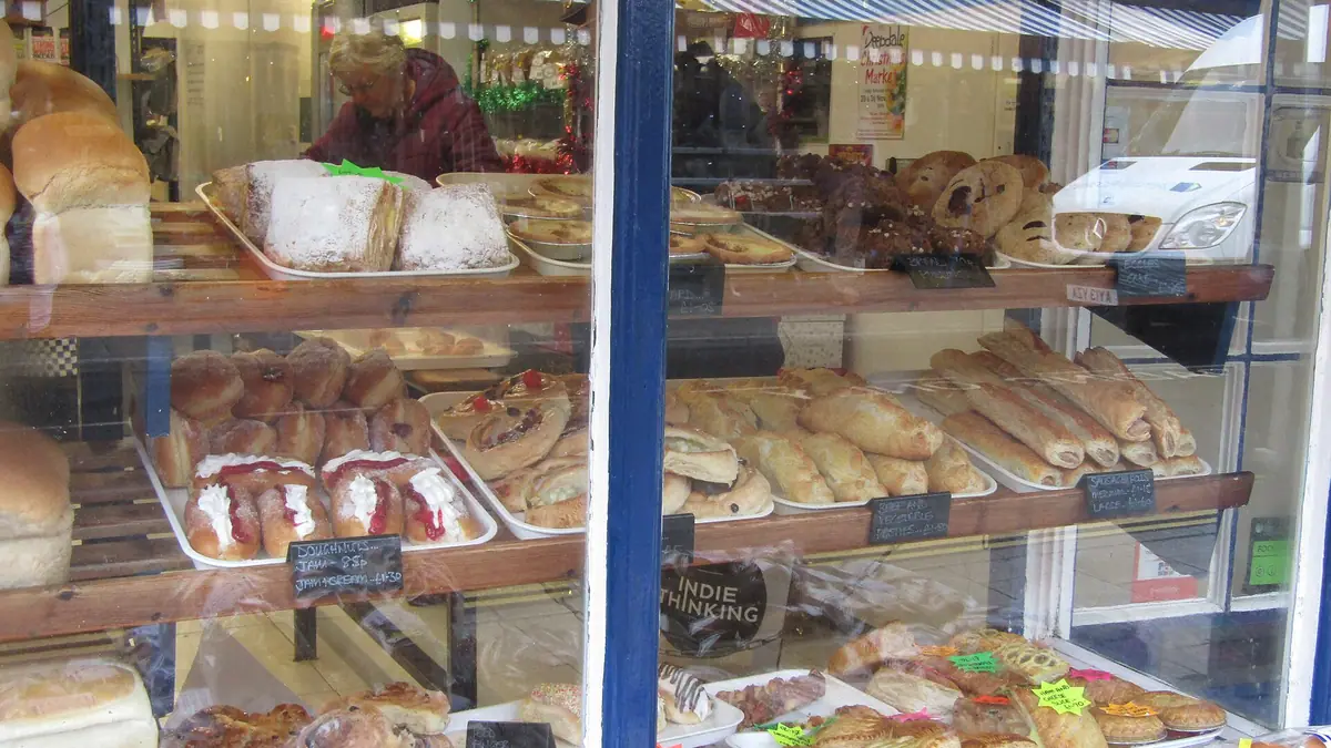 Las Fierbinti - Bakery – bakery in Lampton, London